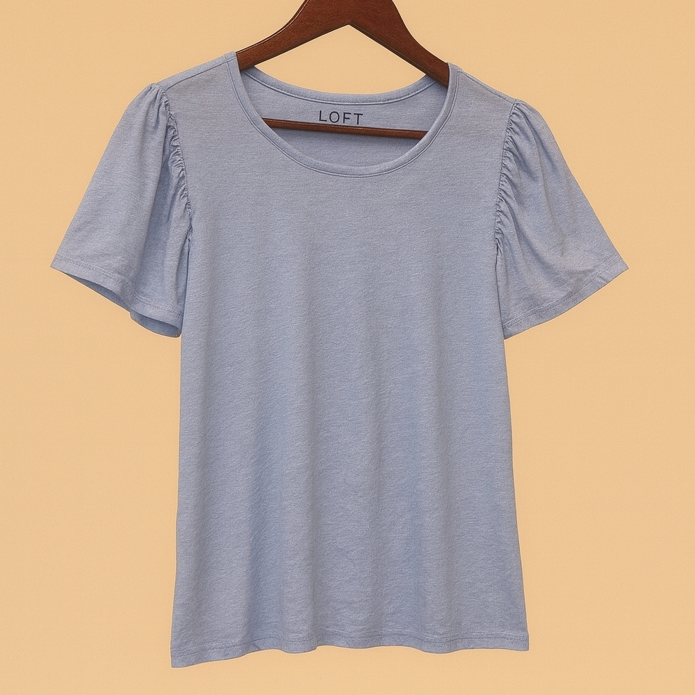 Ann Taylor Women’s M Short Ruffle Sleeve 100% Linen Lightweight Top Light Blue